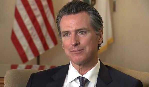 कैलिफोर्निया में आग से जला 20.30 लाख एकड़ में फैला जंगल